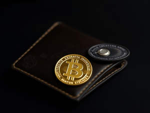 Comprendere lo Storage Caldo vs lo Storage Freddo nella Gestione delle Criptovalute